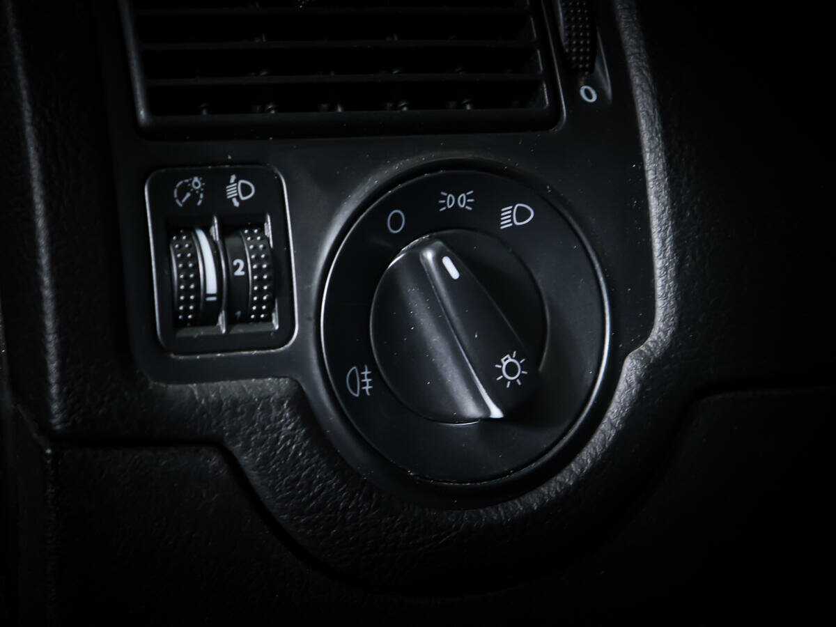 Volkswagen Golf 1999 года с пробегом. Фото: #13