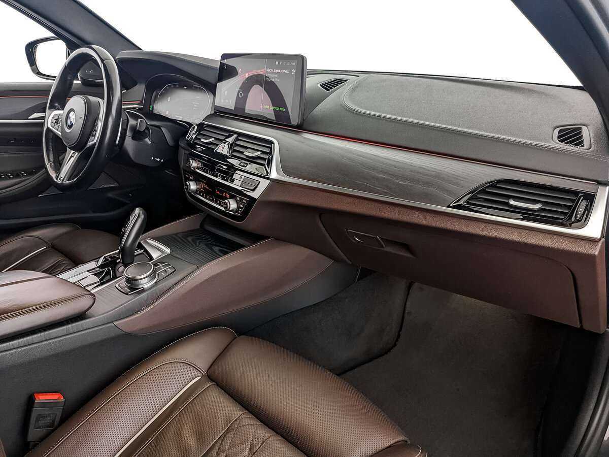 BMW 5 серии 2020 года с пробегом. Фото: #8