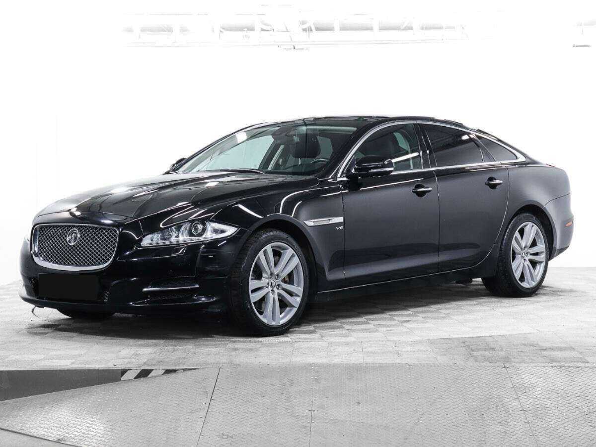 Jaguar XJ 2013 года с пробегом. Посмотреть фото