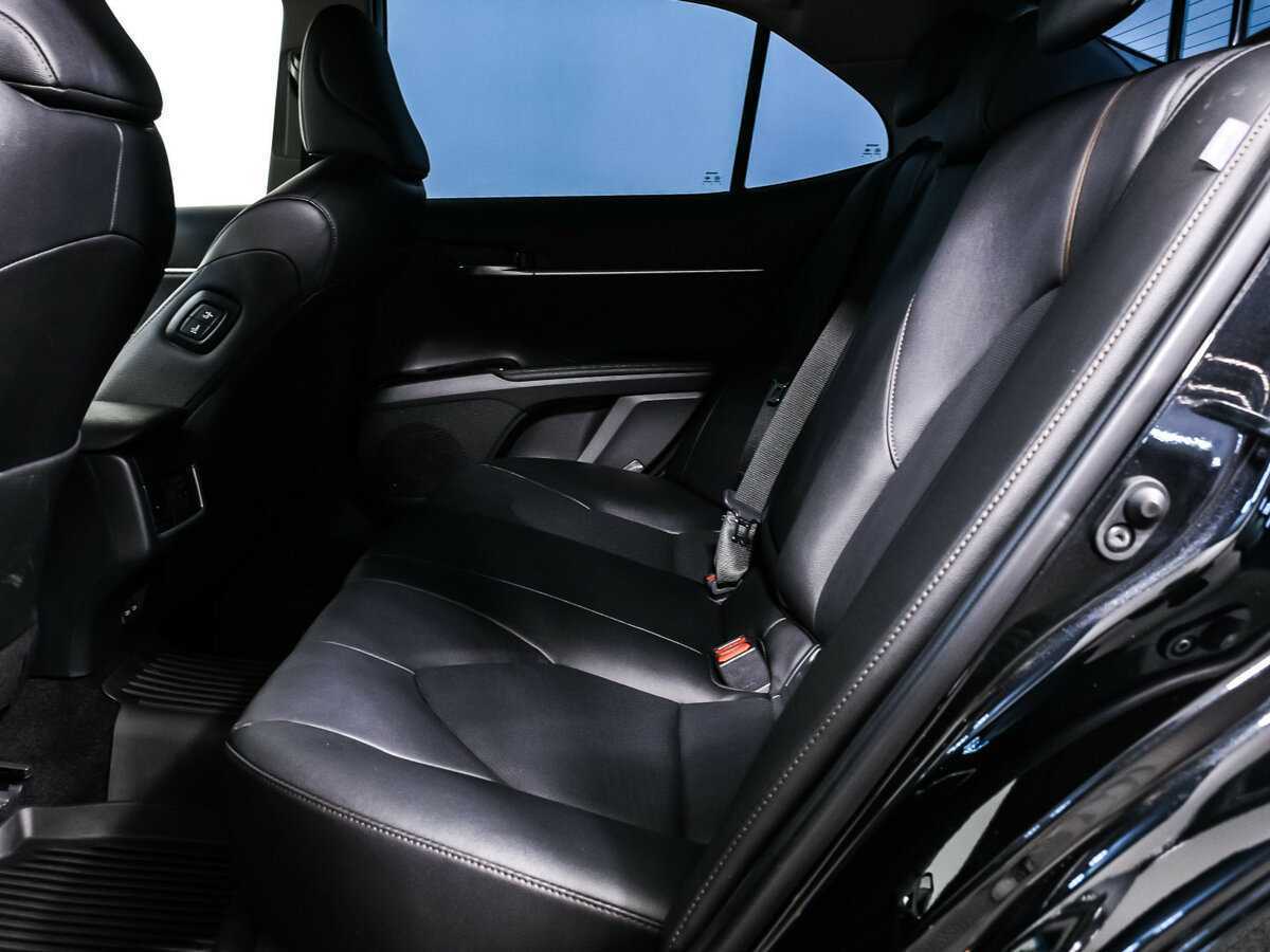 Toyota Camry 2023 года с пробегом. Фото: #11
