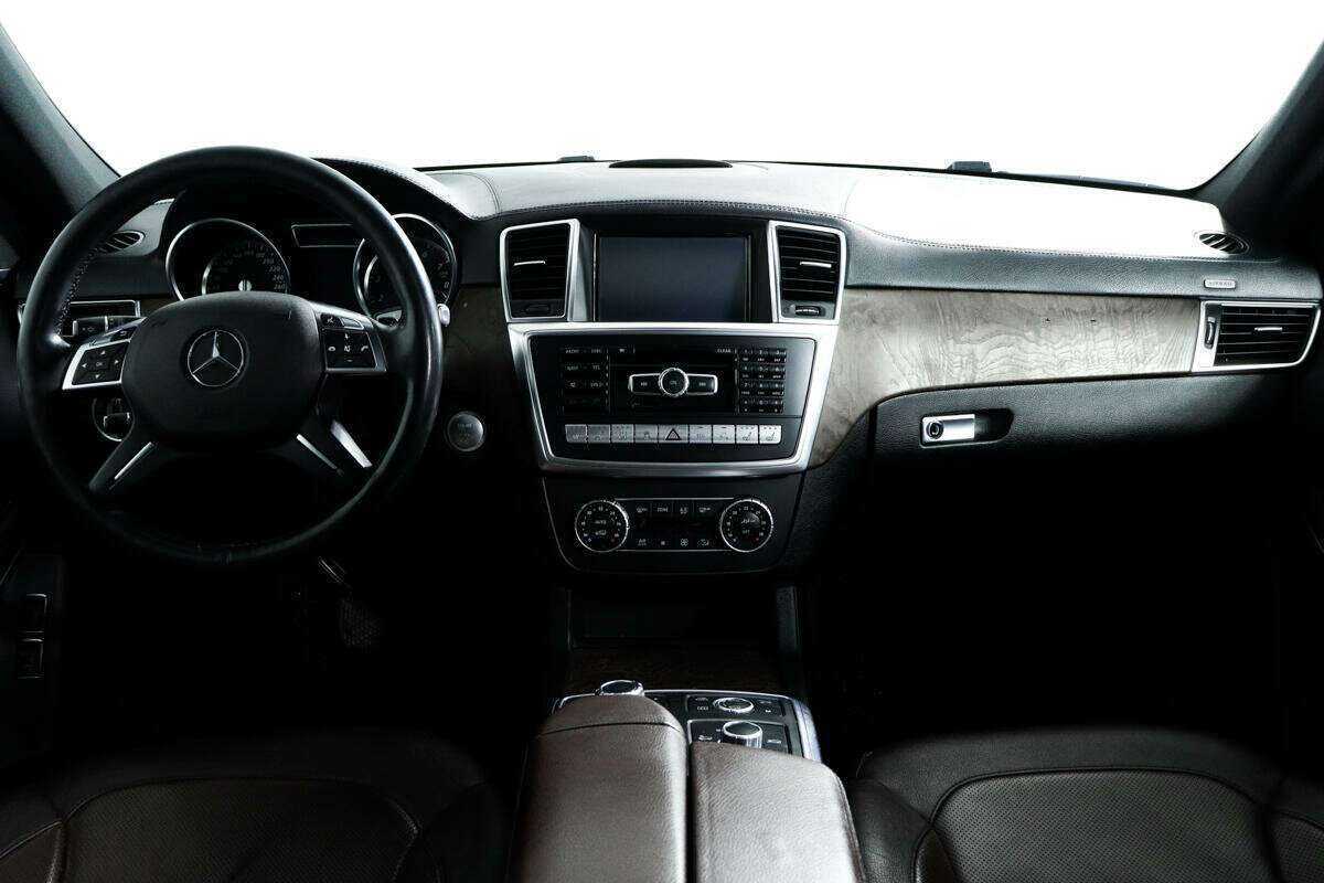 Mercedes-Benz GL-Класс 2014 года с пробегом. Фото: #10