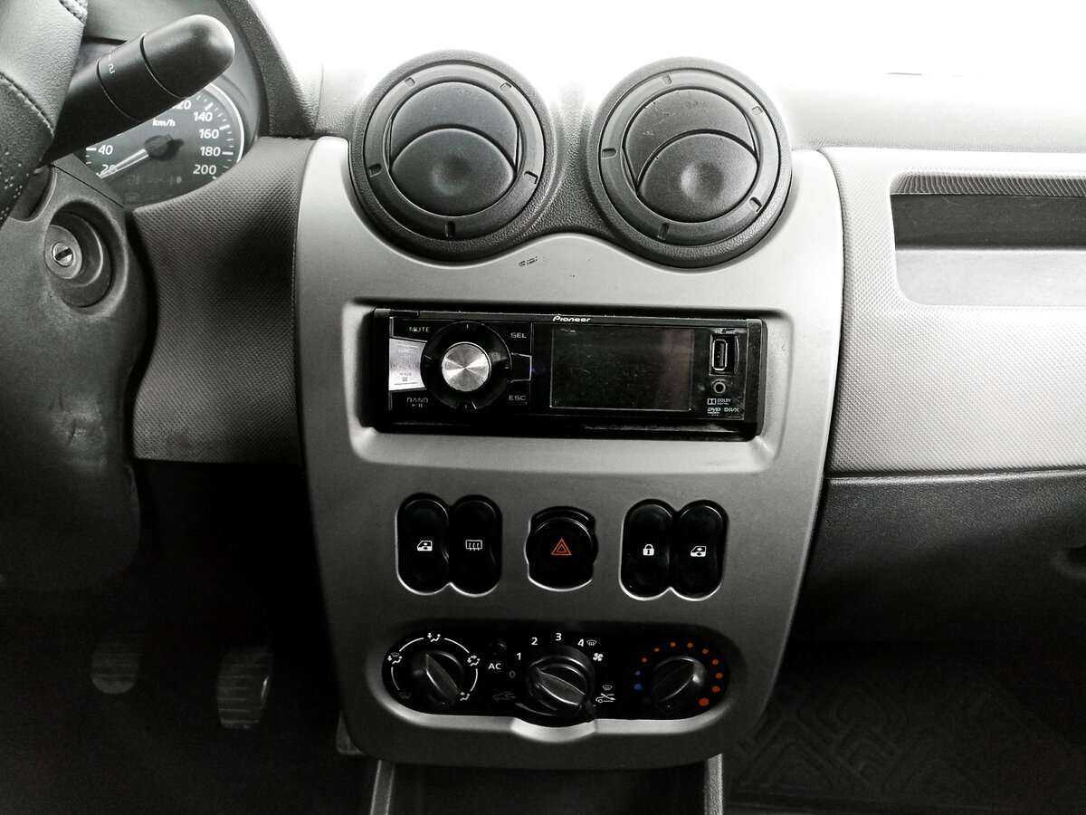 Renault Logan 2011 года с пробегом. Фото: #12