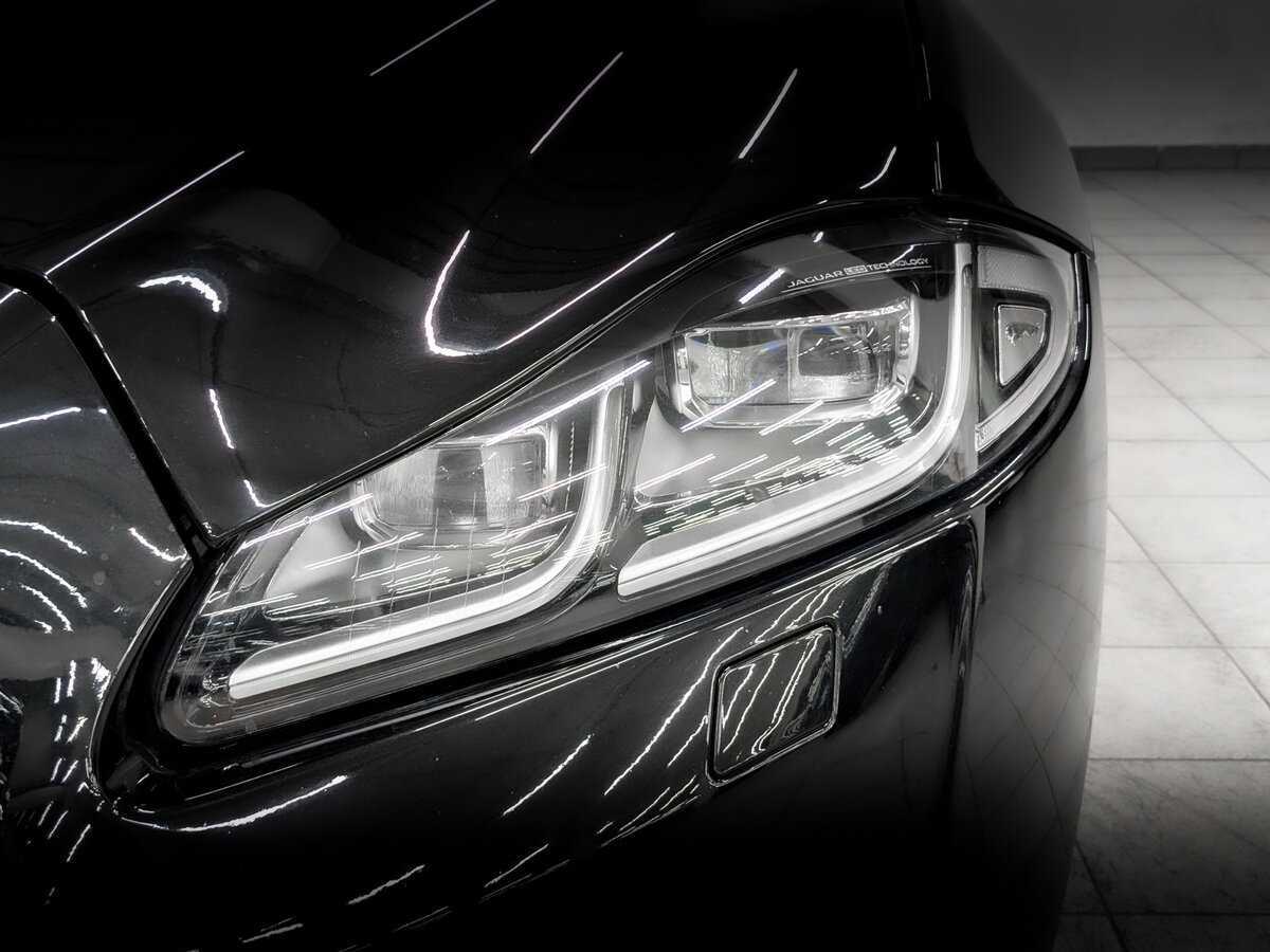 Jaguar XJ 2017 года с пробегом. Фото: #16
