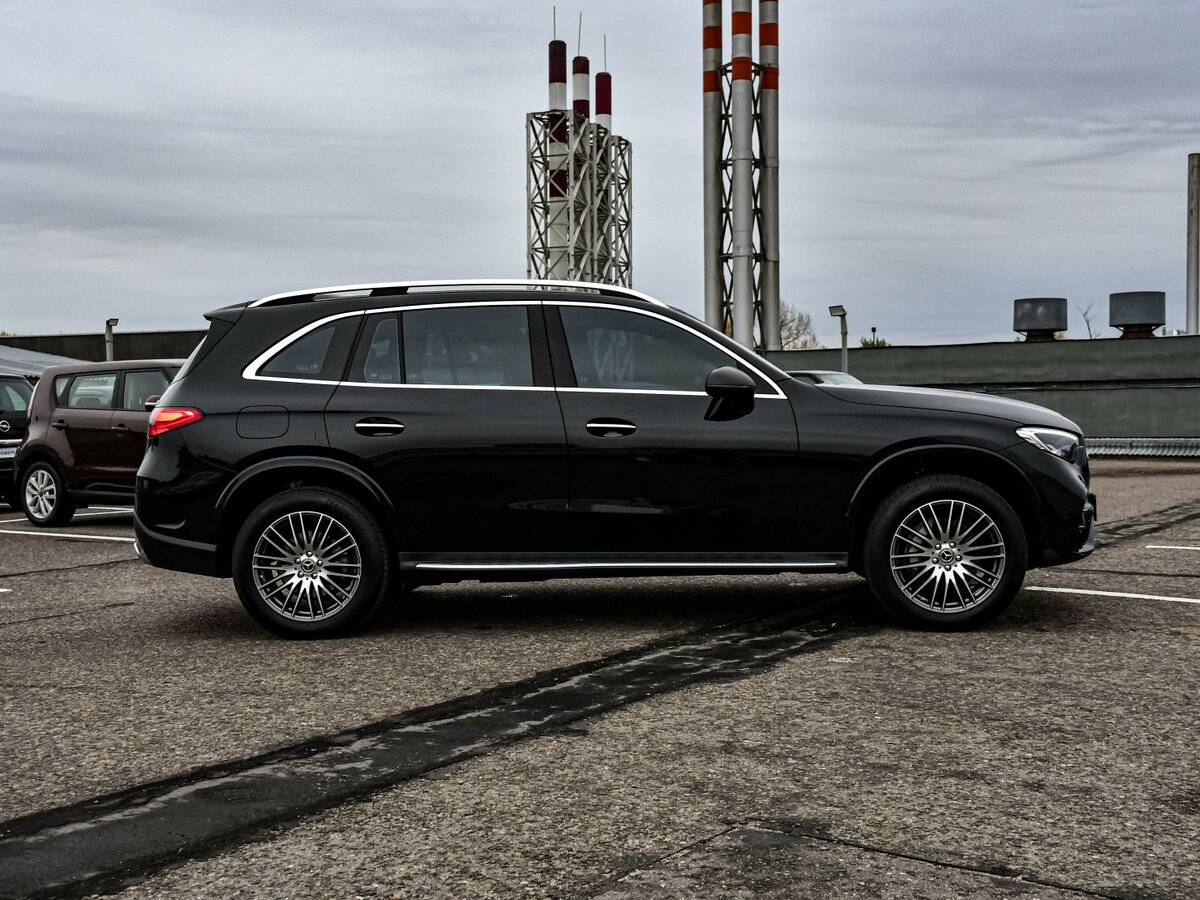 Mercedes-Benz GLC 2023 года с пробегом. Фото: #3