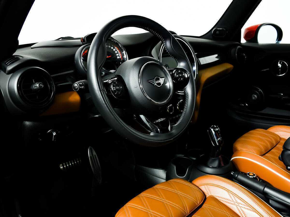 Mini Hatch 2019 года с пробегом. Фото: #12
