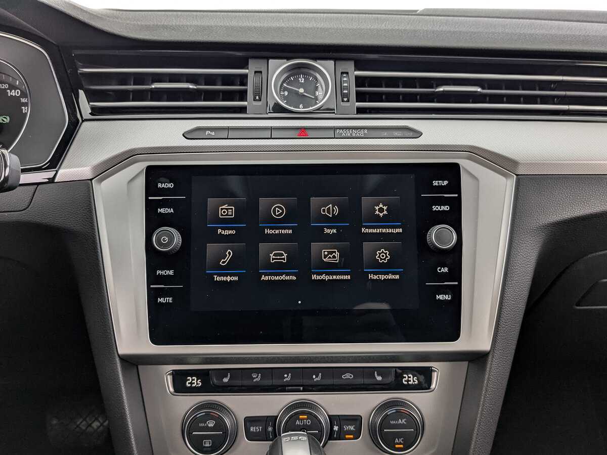 Volkswagen Passat 2019 года с пробегом. Фото: #16