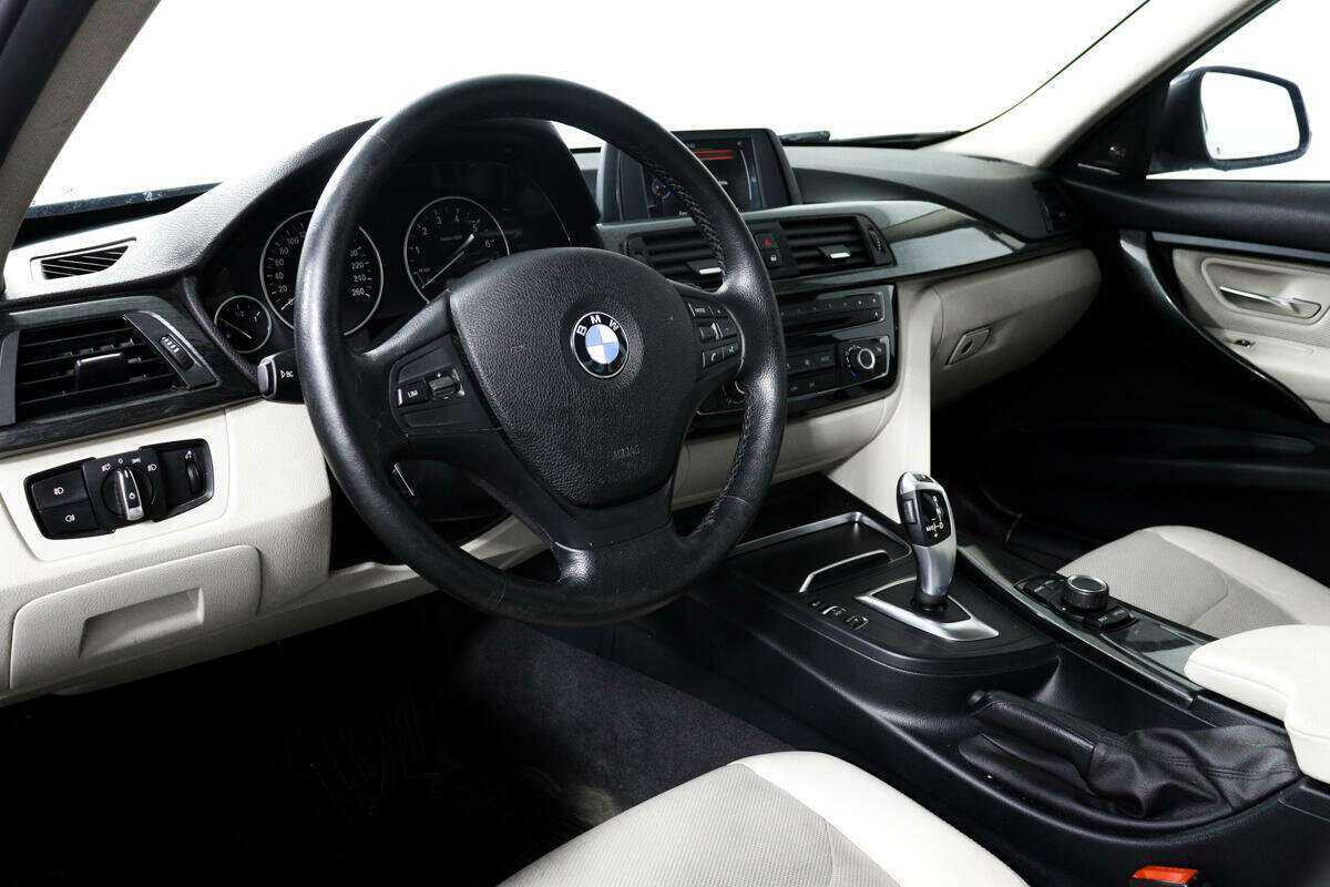BMW 3 серии 2016 года с пробегом. Фото: #12