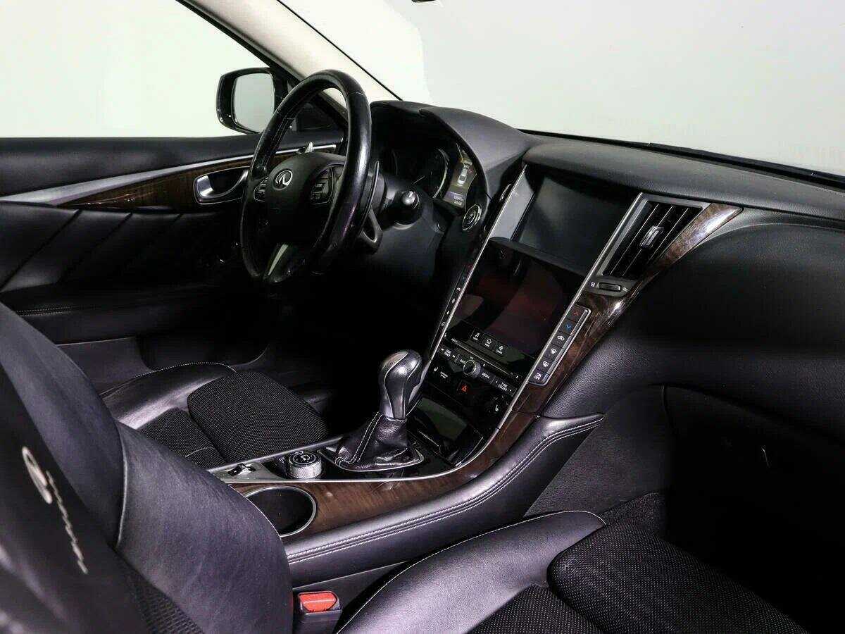 Infiniti Q50 2014 года с пробегом. Фото: #8