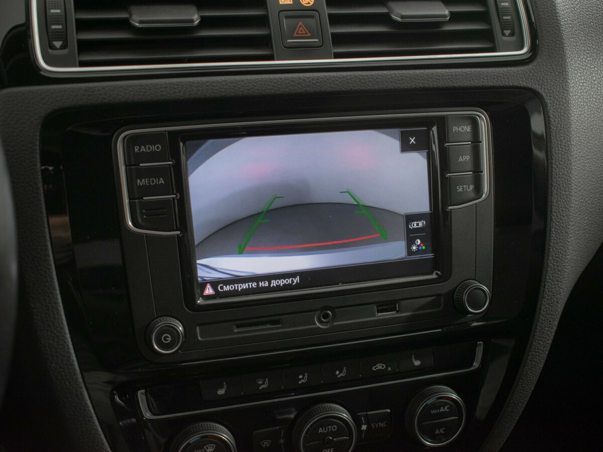 Volkswagen Jetta 2018 года с пробегом. Фото: #12