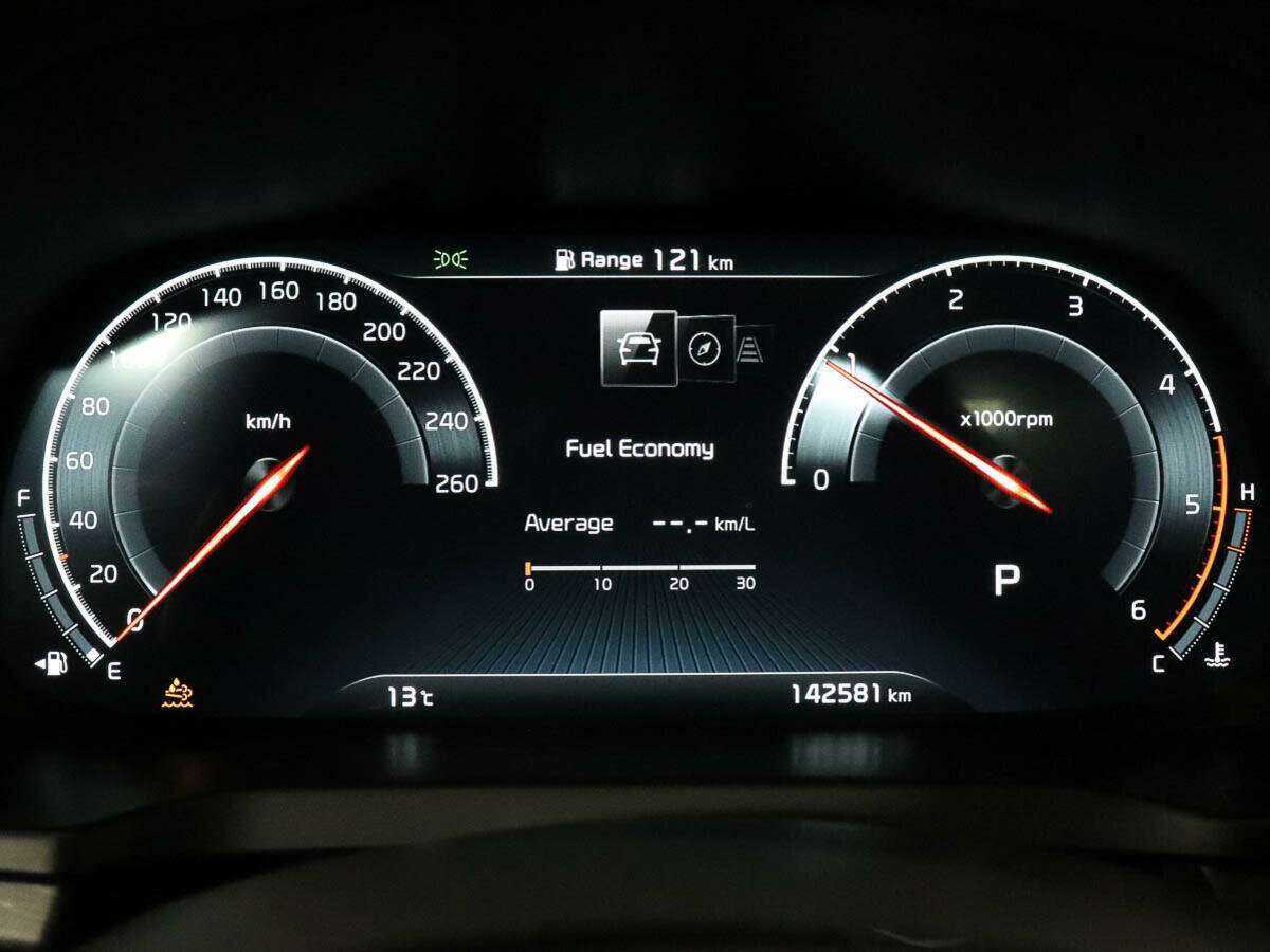 Kia K7 2019 года с пробегом. Фото: #8