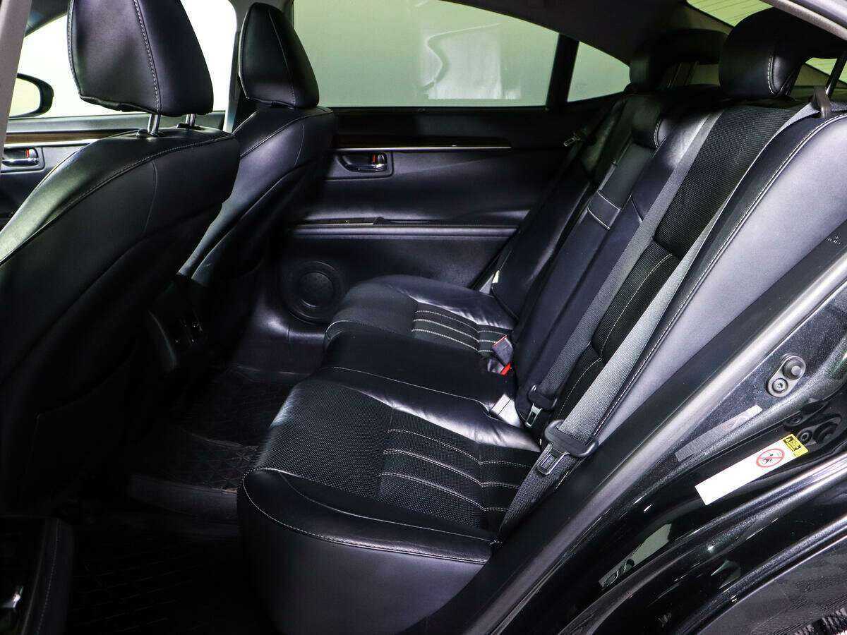Lexus ES 2016 года с пробегом. Фото: #6