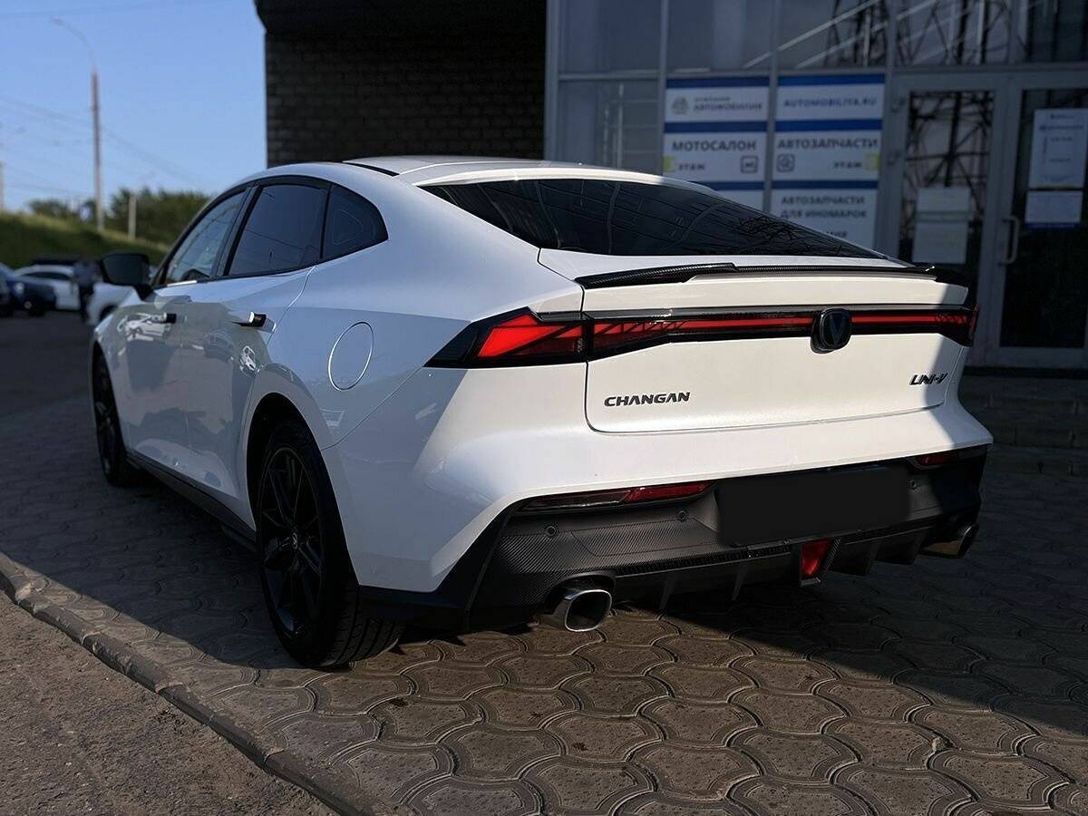 Changan UNI-V 2023 года с пробегом. Фото: #2