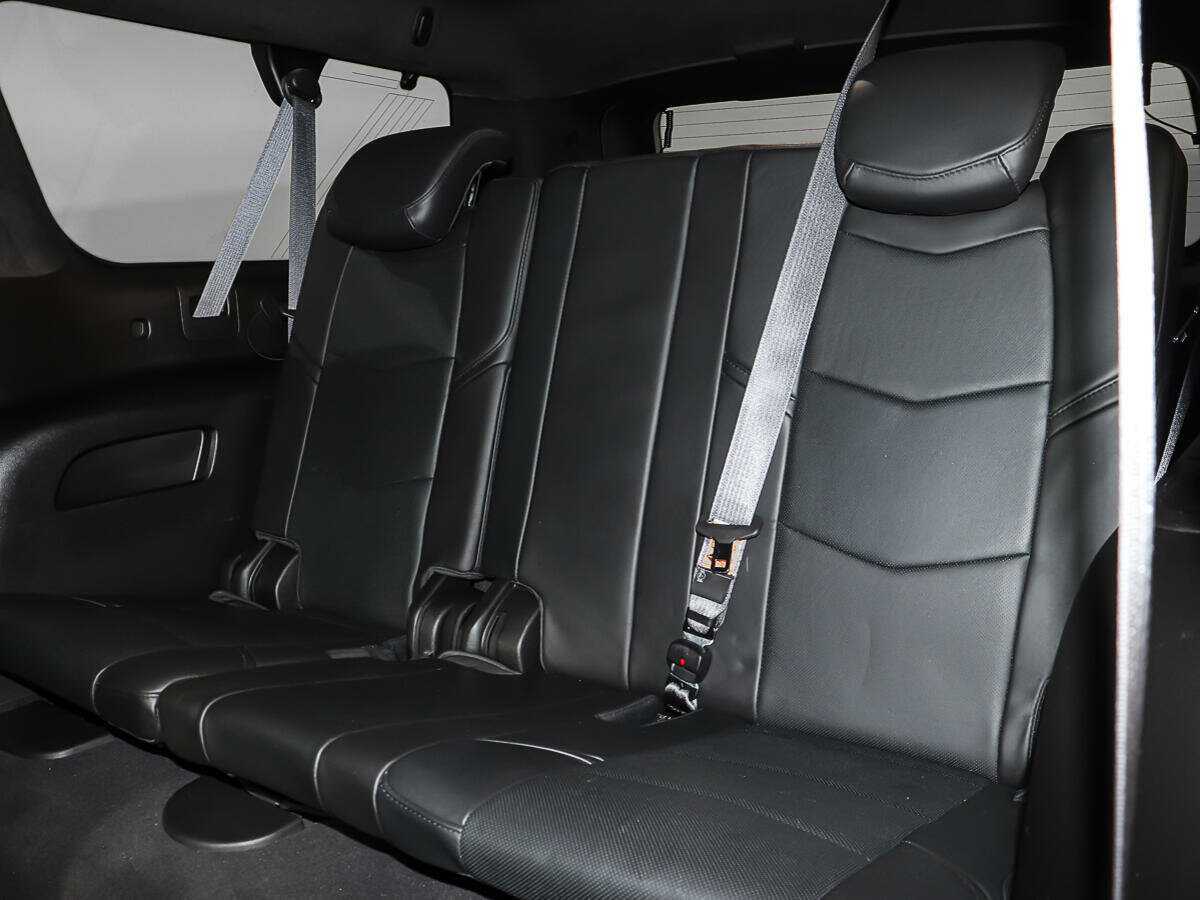 Cadillac Escalade 2015 года с пробегом. Фото: #14