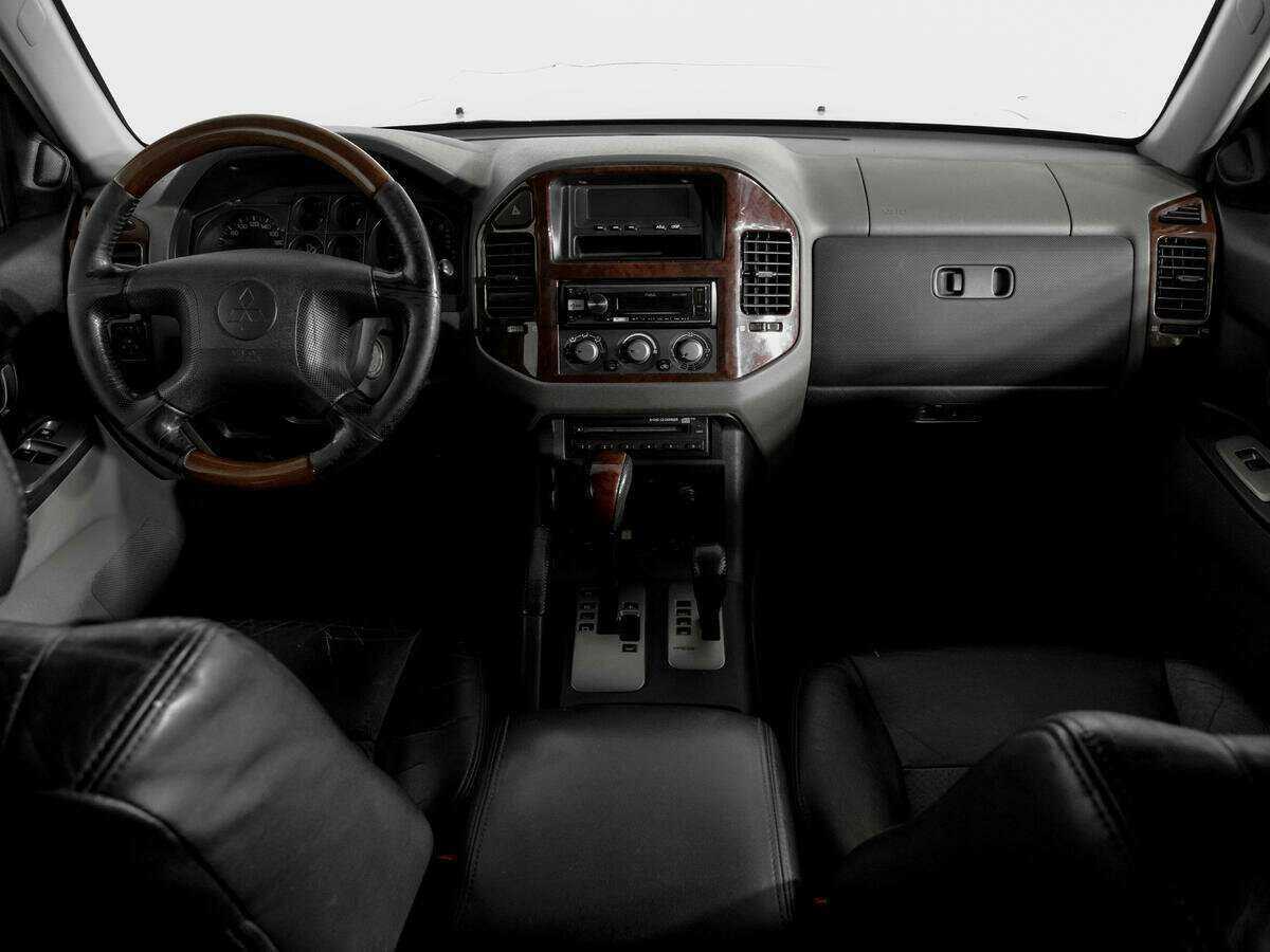Mitsubishi Pajero 2004 года с пробегом. Фото: #11