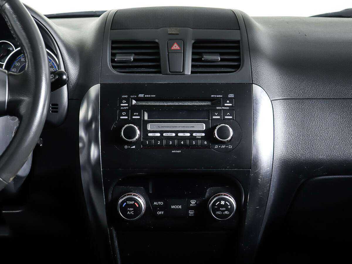 Suzuki SX4 2010 года с пробегом. Фото: #11