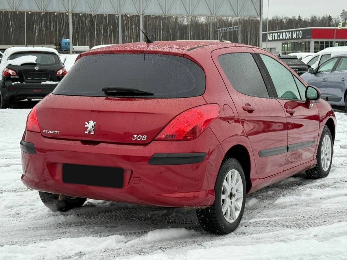 Peugeot 308 2008 года с пробегом. Фото: #3