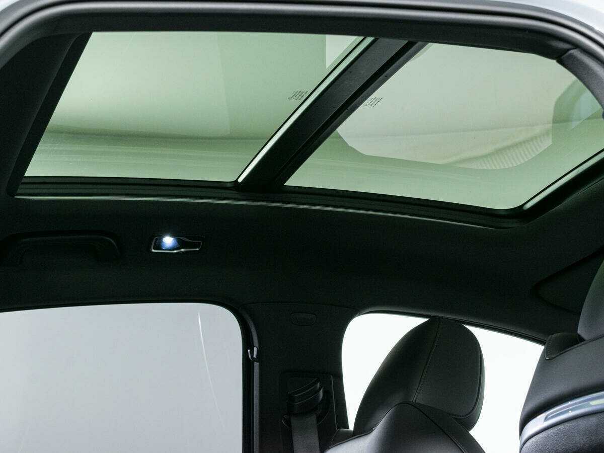 Geely Tugella 2022 года с пробегом. Фото: #11