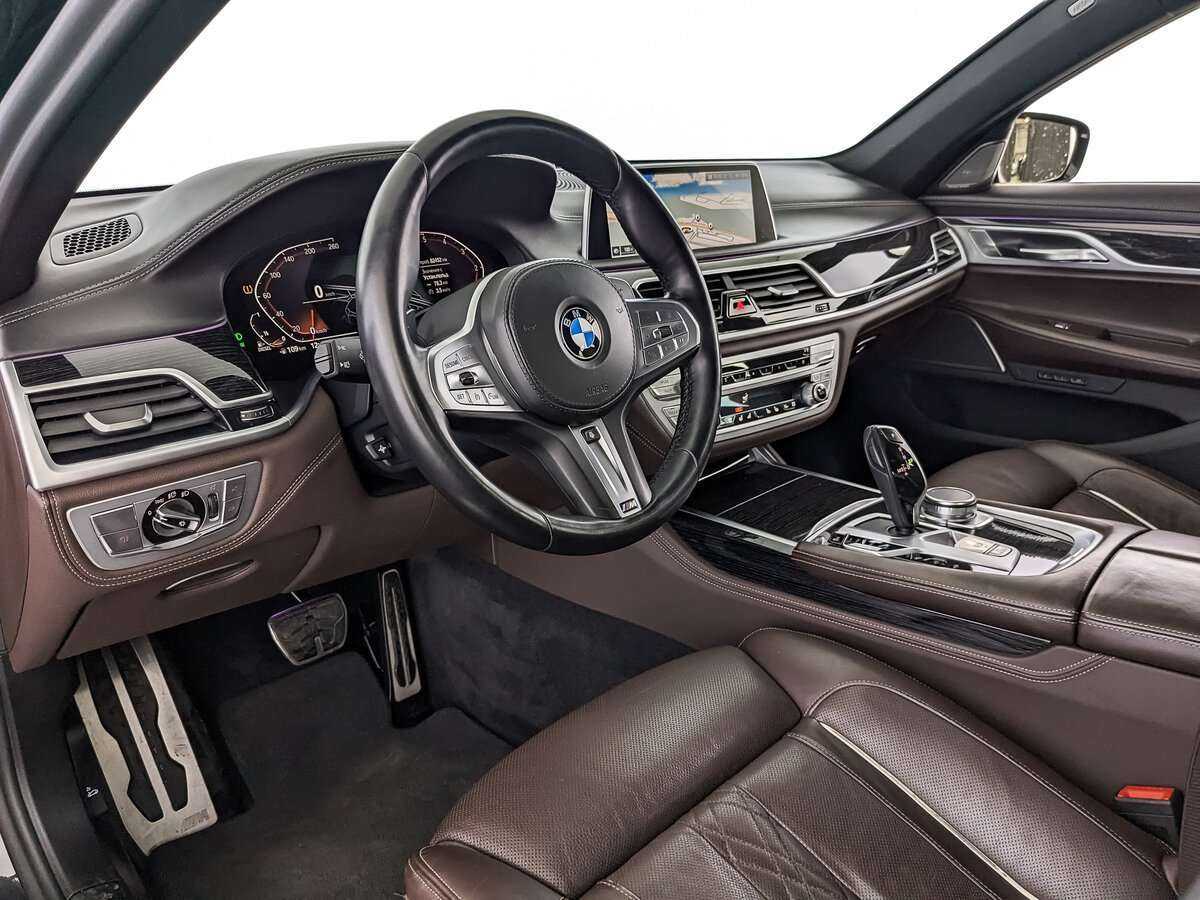 BMW 7 серии 2020 года с пробегом. Фото: #10