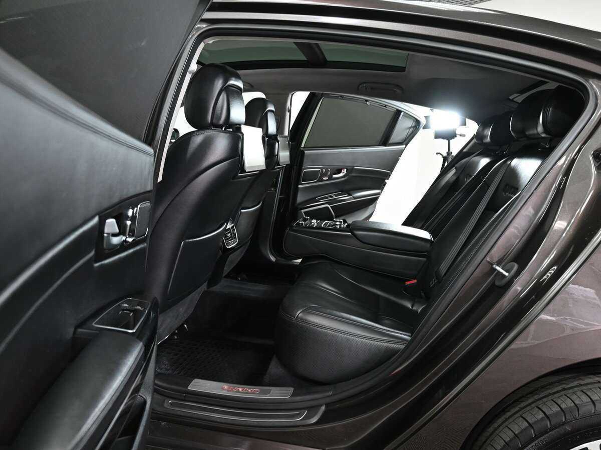 Kia Quoris 2014 года с пробегом. Фото: #19