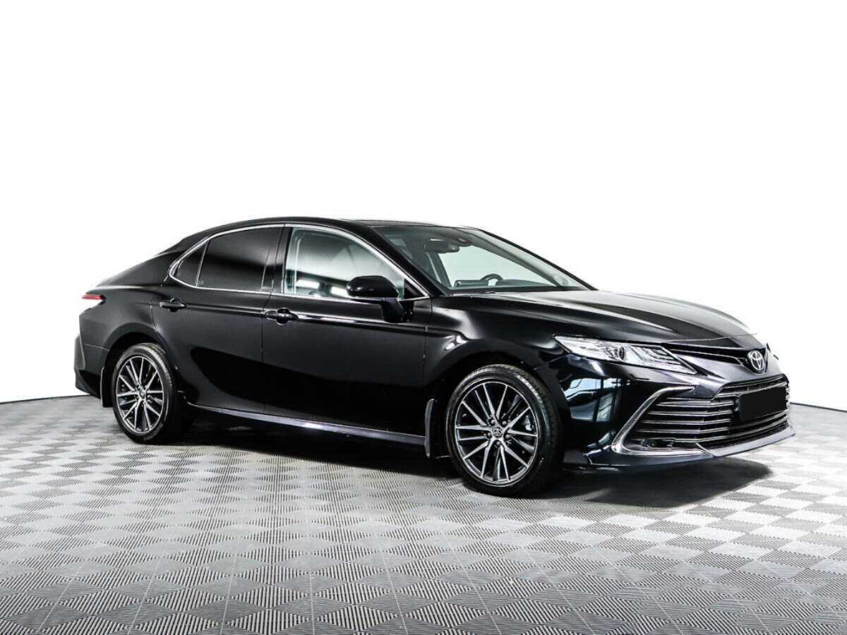 Toyota Camry 2021 года с пробегом. Фото: #1