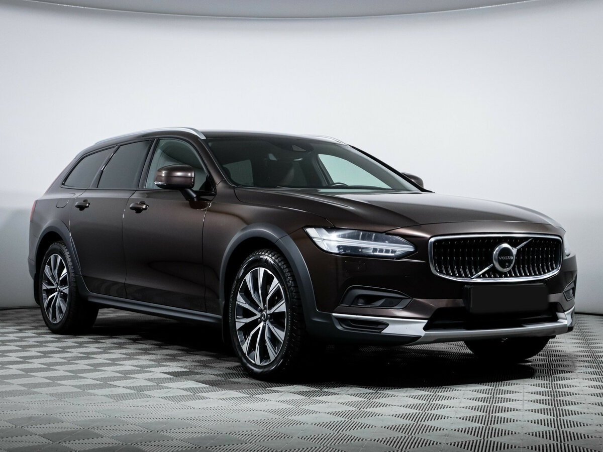 Volvo V90 Cross Country 2021 года с пробегом. Фото: #2