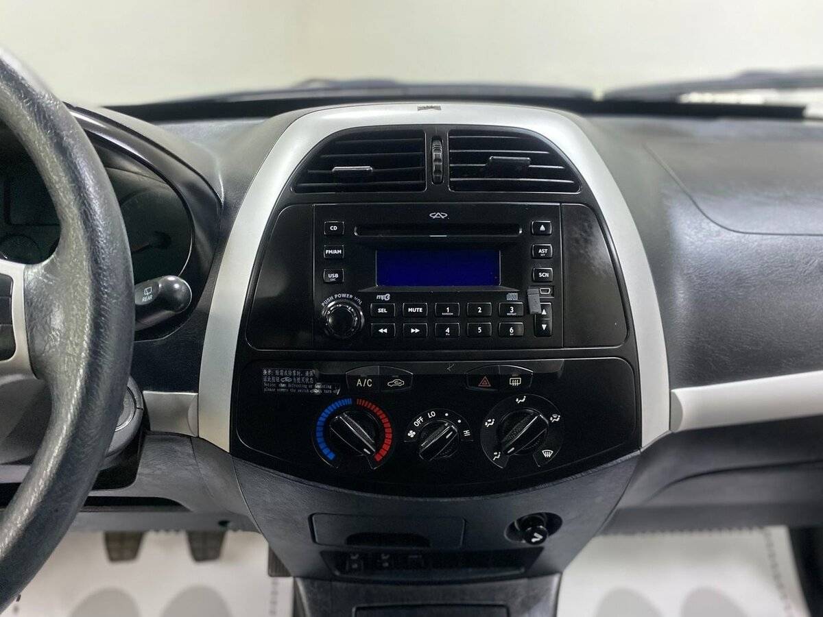 Chery Tiggo (T11) 2012 года с пробегом. Фото: #9