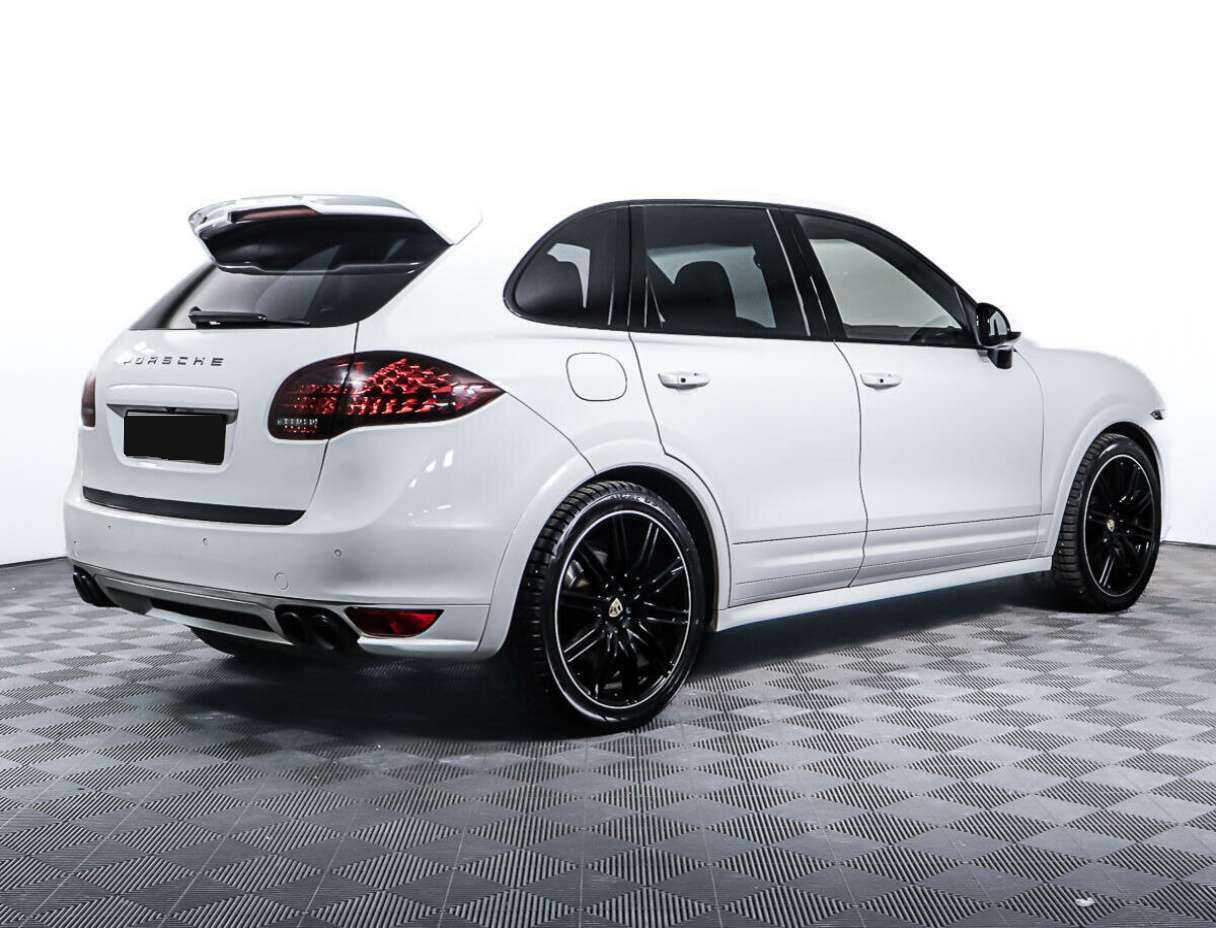 Porsche Cayenne 2012 года с пробегом. Фото: #4