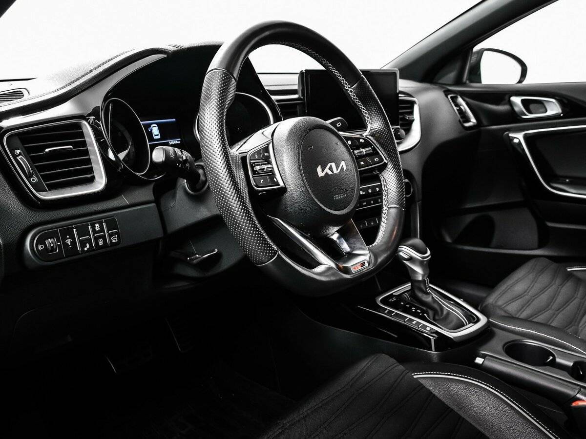 Kia Ceed 2021 года с пробегом. Фото: #12