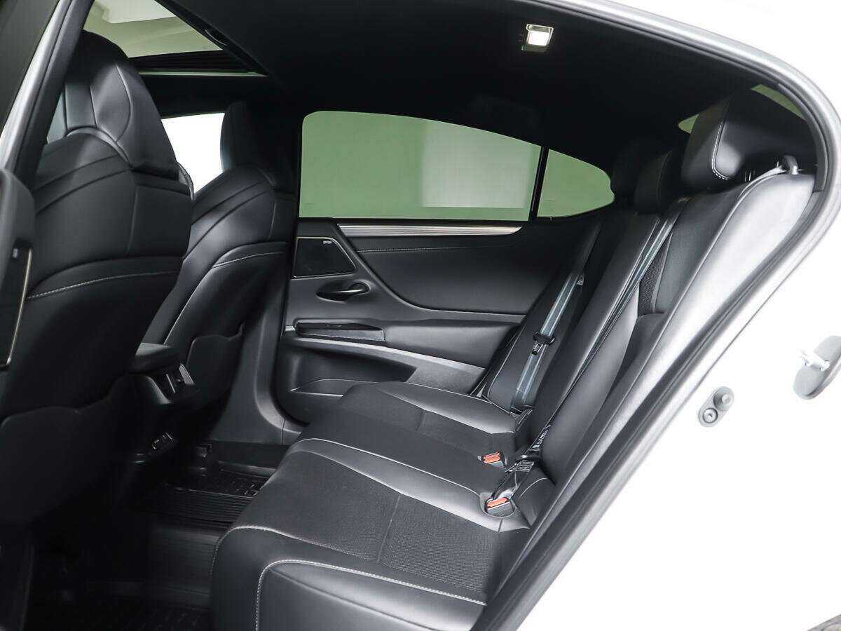 Lexus ES 2020 года с пробегом. Фото: #10
