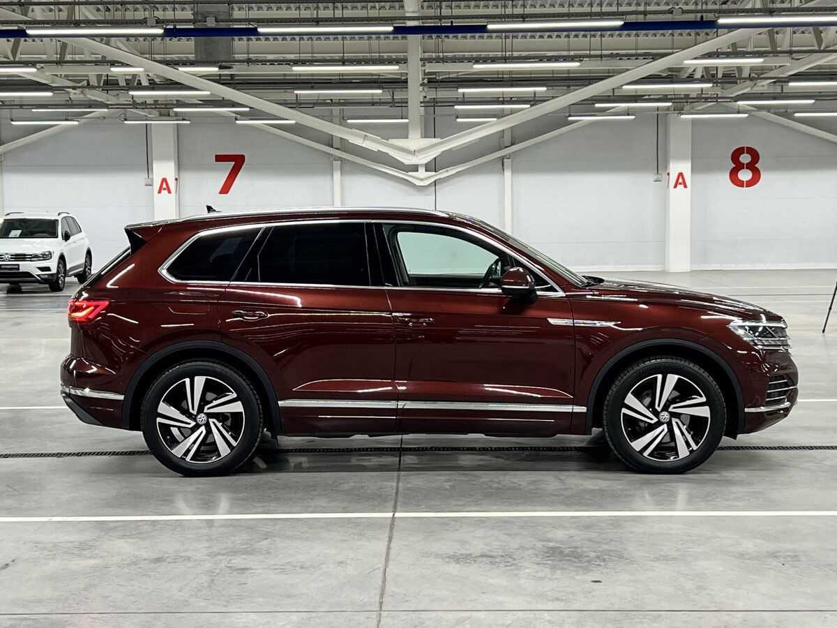 Volkswagen Touareg 2020 года с пробегом. Фото: #3