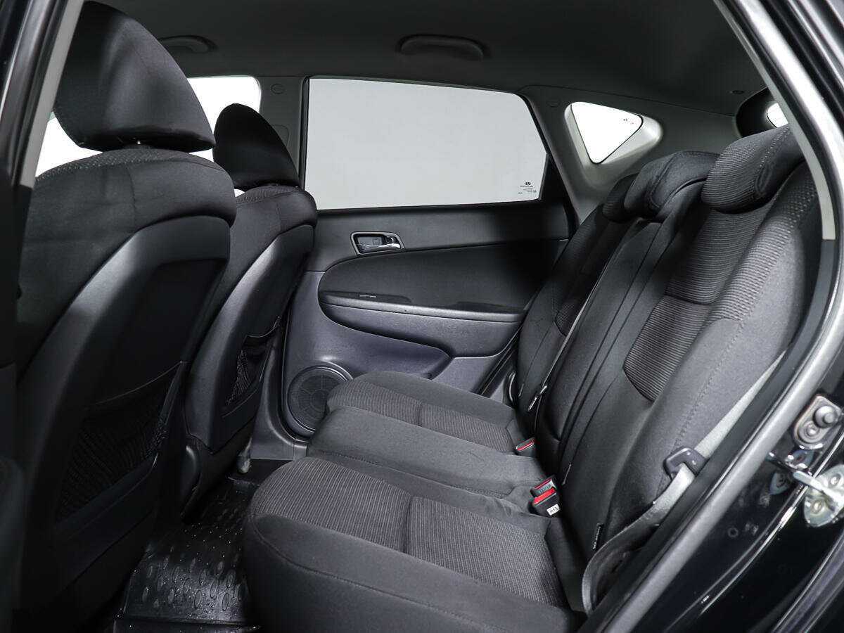 Hyundai i30 2011 года с пробегом. Фото: #9