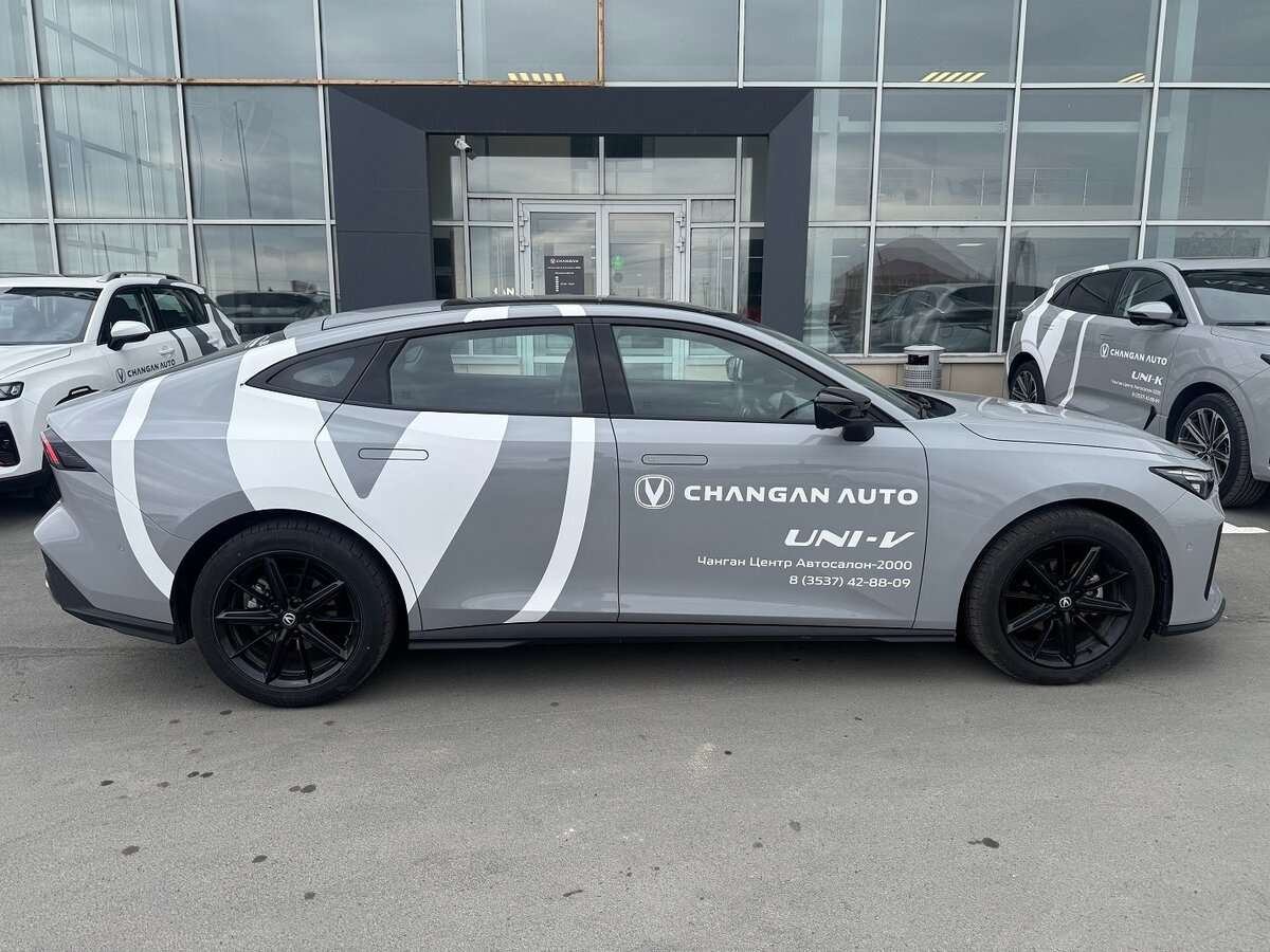 Changan UNI-V 2023 года с пробегом. Фото: #2