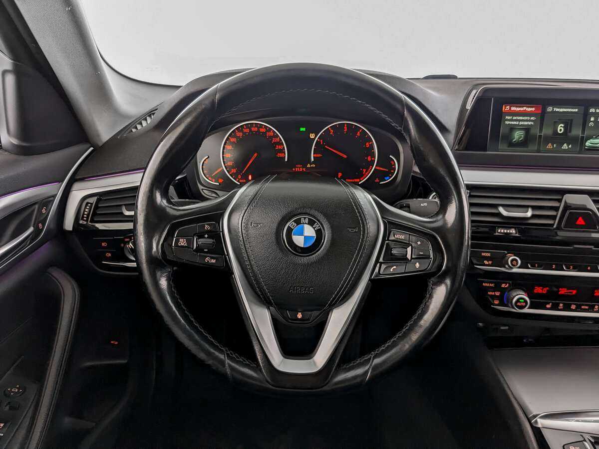 BMW 5 серии 2018 года с пробегом. Фото: #16