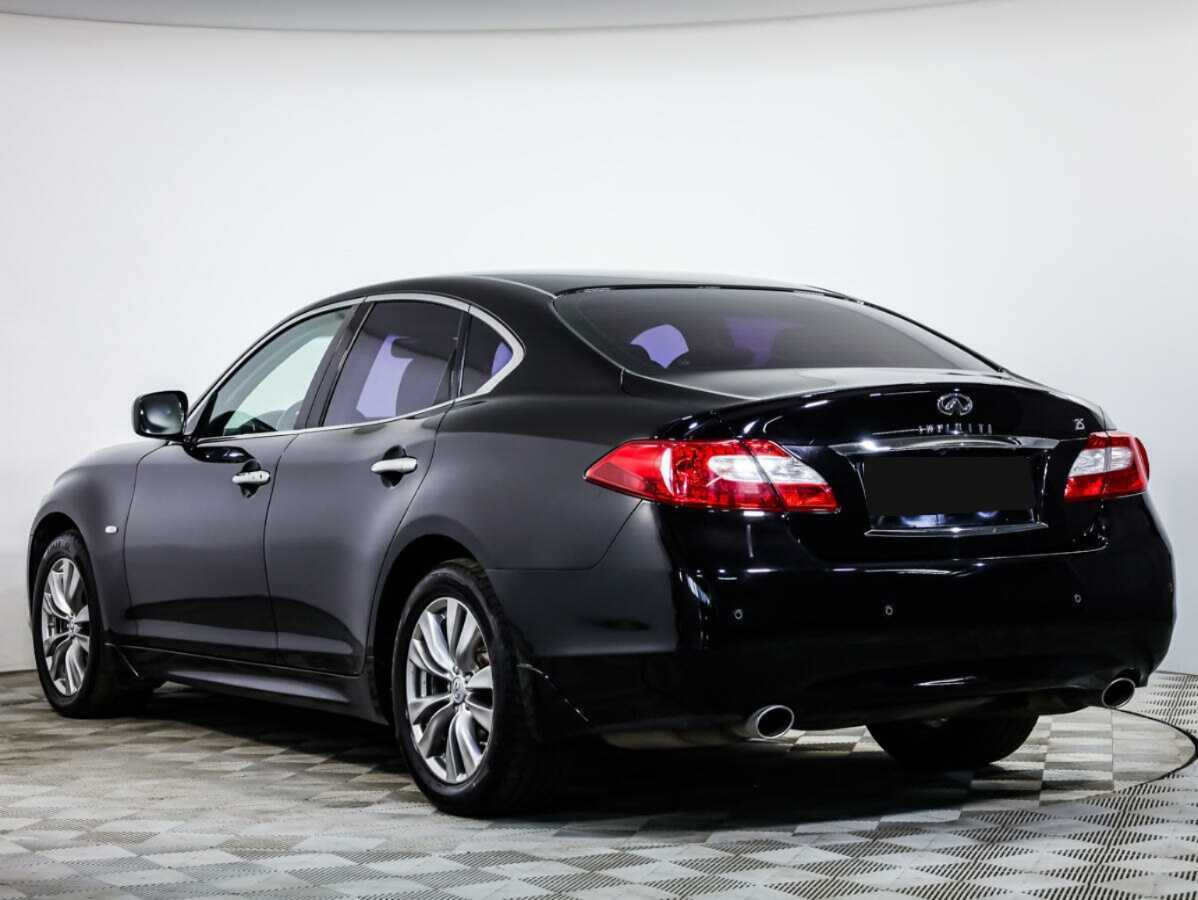 Infiniti M 2012 года с пробегом. Фото: #5