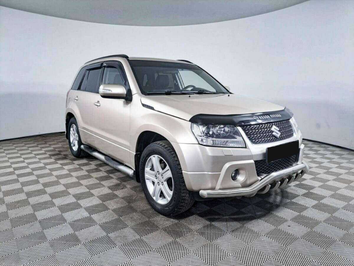 Suzuki Grand Vitara 2011 года с пробегом. Фото: #2