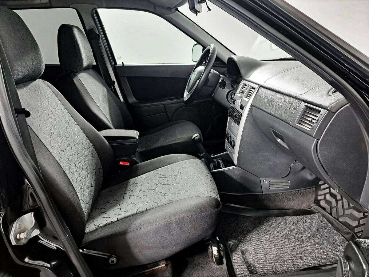 Lada (ВАЗ) Priora 2013 года с пробегом. Фото: #8