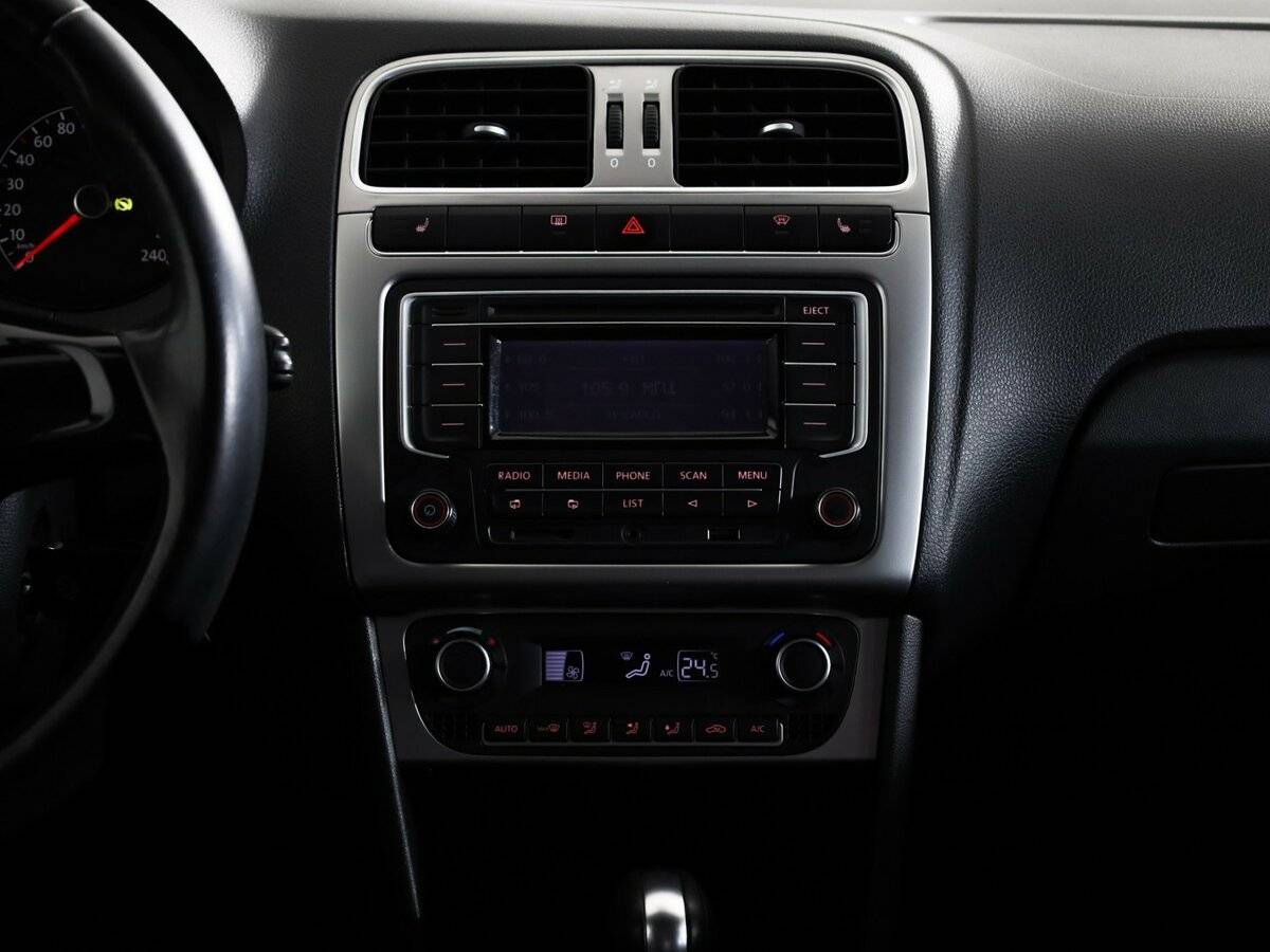 Volkswagen Polo 2015 года с пробегом. Фото: #13