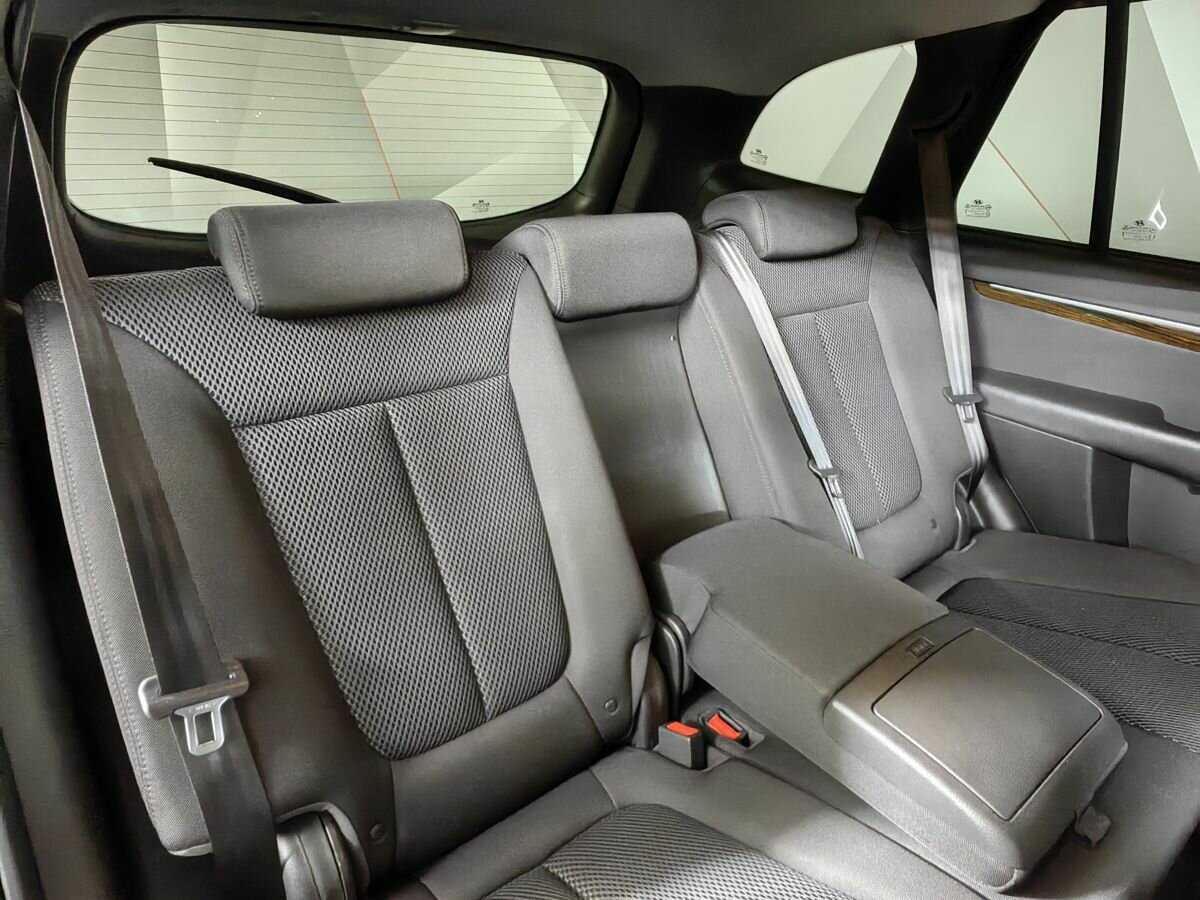 Hyundai Santa Fe 2010 года с пробегом. Фото: #12