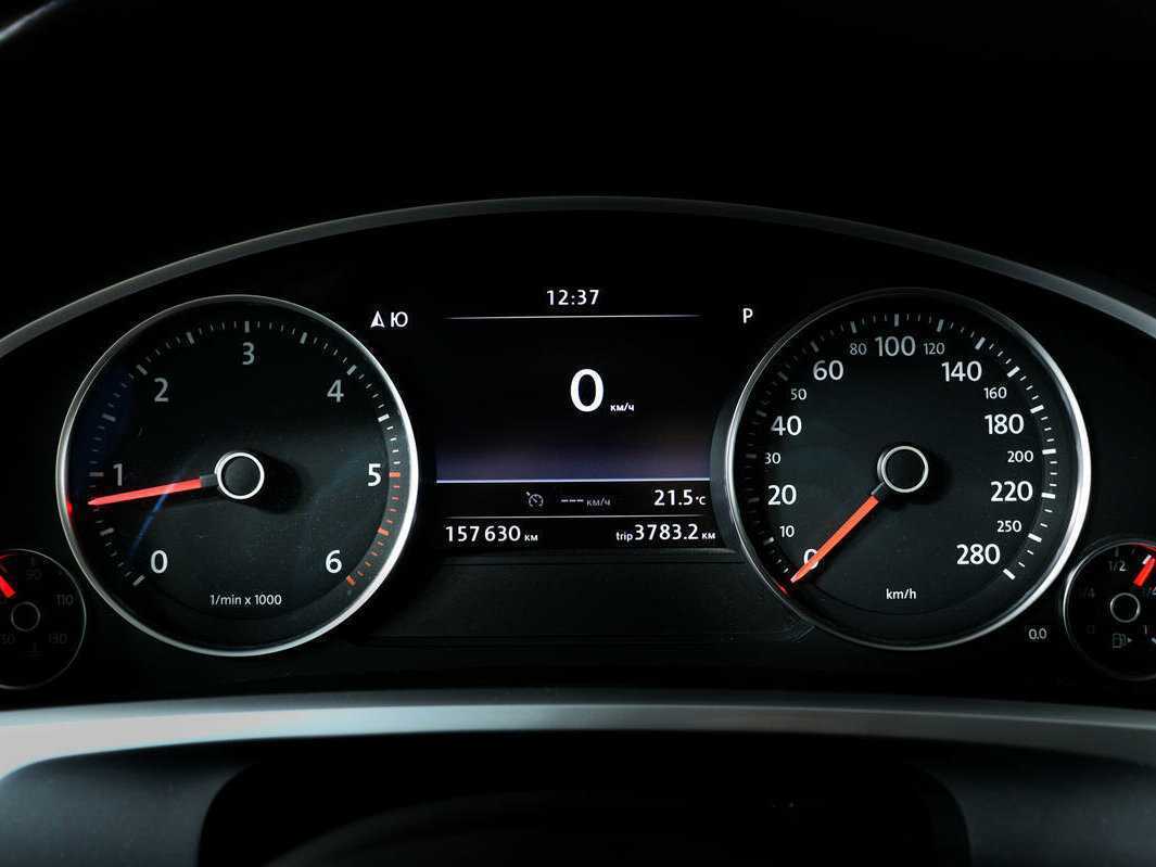 Volkswagen Touareg 2012 года с пробегом. Фото: #9