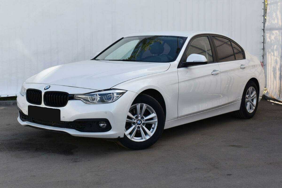 BMW 3 серии 2018 года с пробегом. Фото: #0