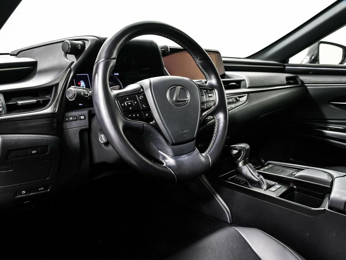 Lexus ES 2021 года с пробегом. Фото: #12