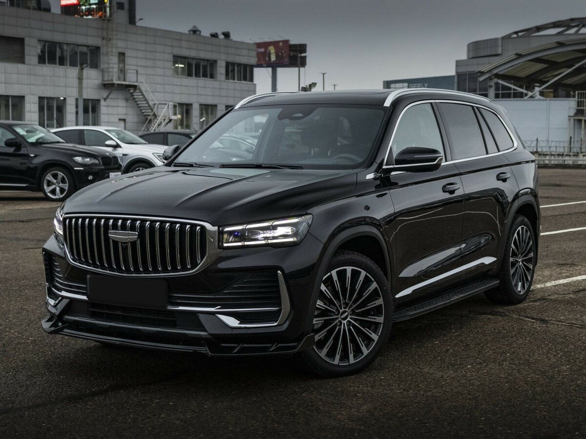 Geely Monjaro 2025 года с пробегом. Посмотреть фото