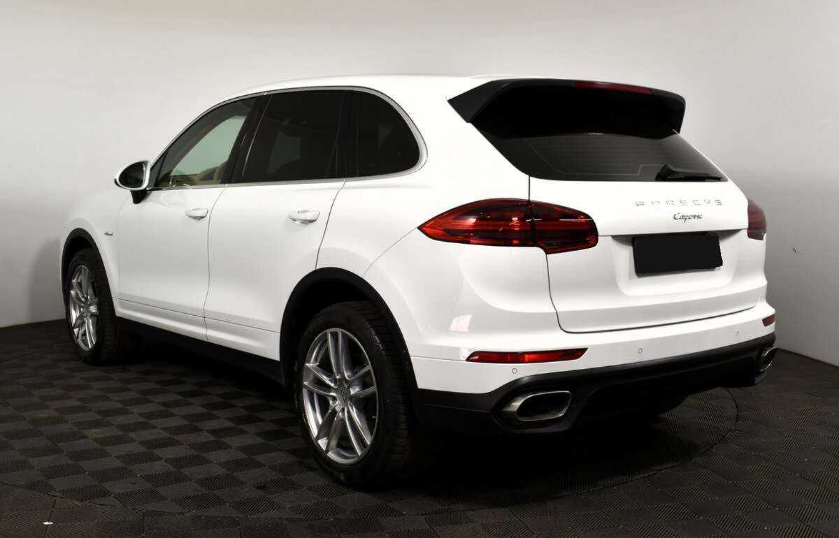 Porsche Cayenne 2015 года с пробегом. Фото: #5