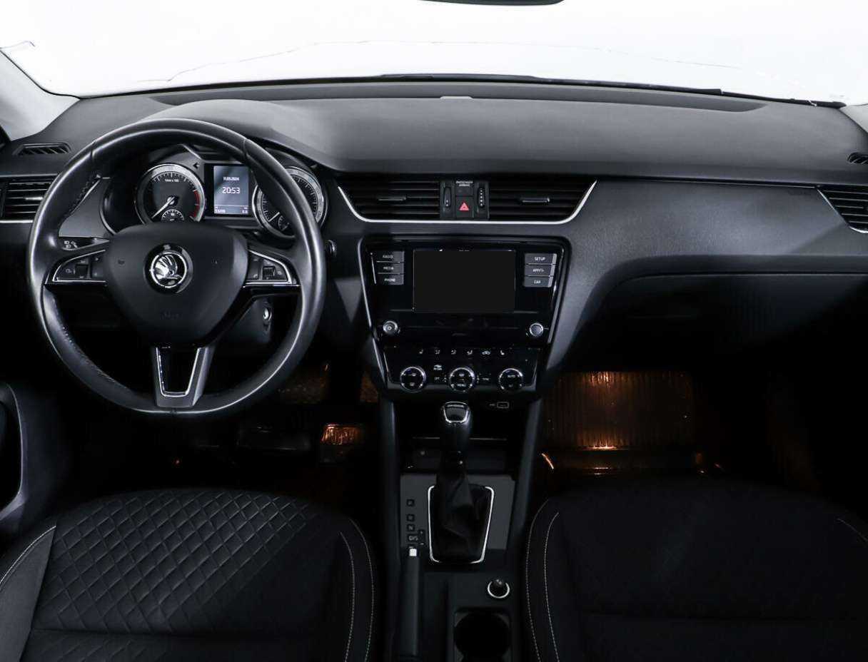 Skoda Octavia 2018 года с пробегом. Фото: #11