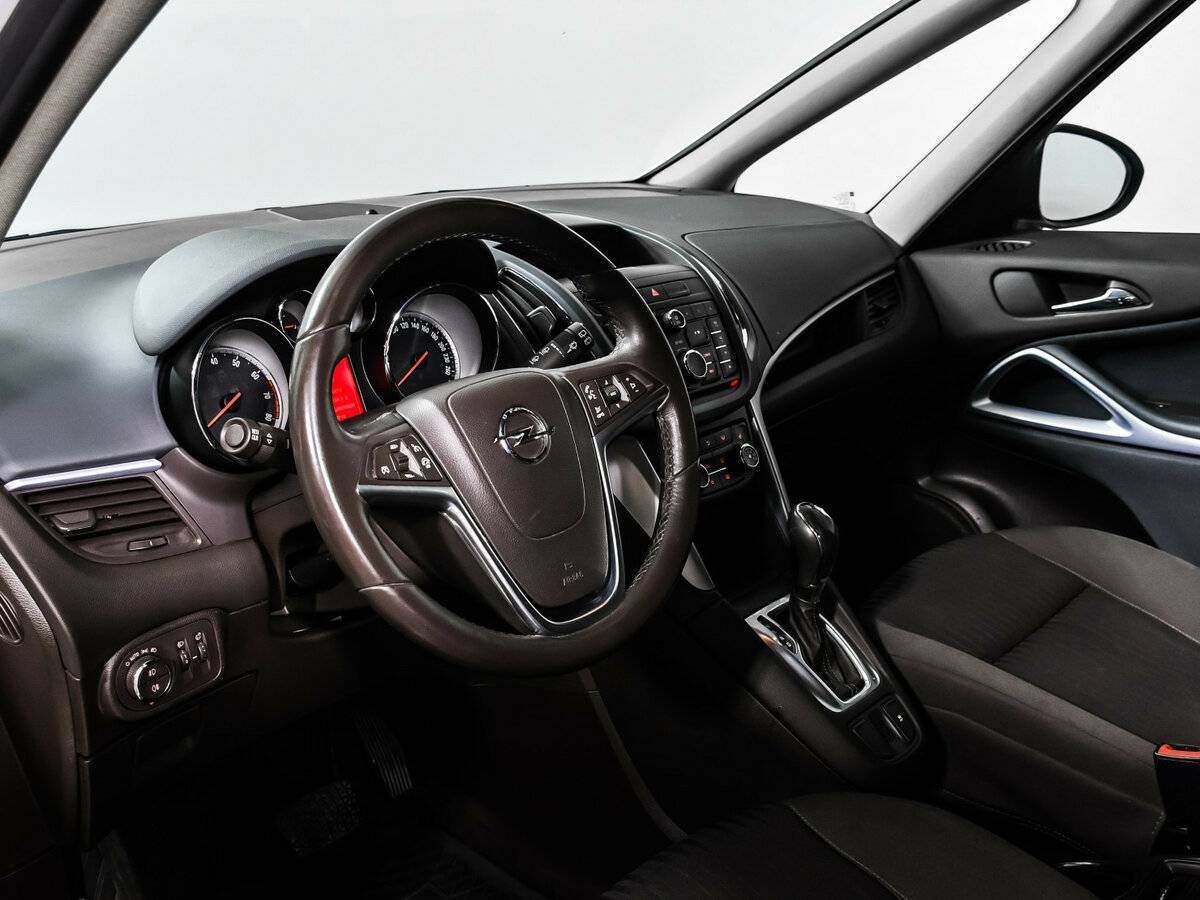 Opel Zafira 2013 года с пробегом. Фото: #11