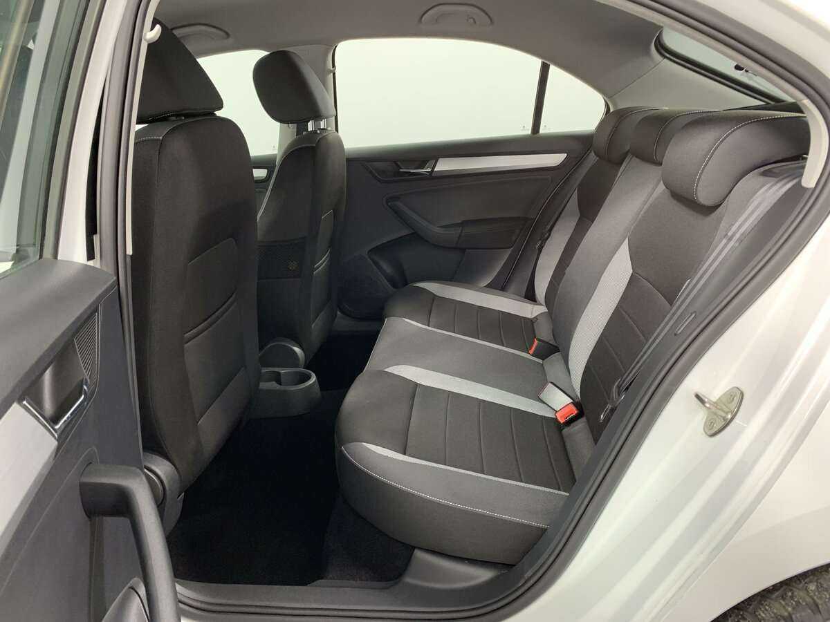 Skoda Rapid 2019 года с пробегом. Фото: #9