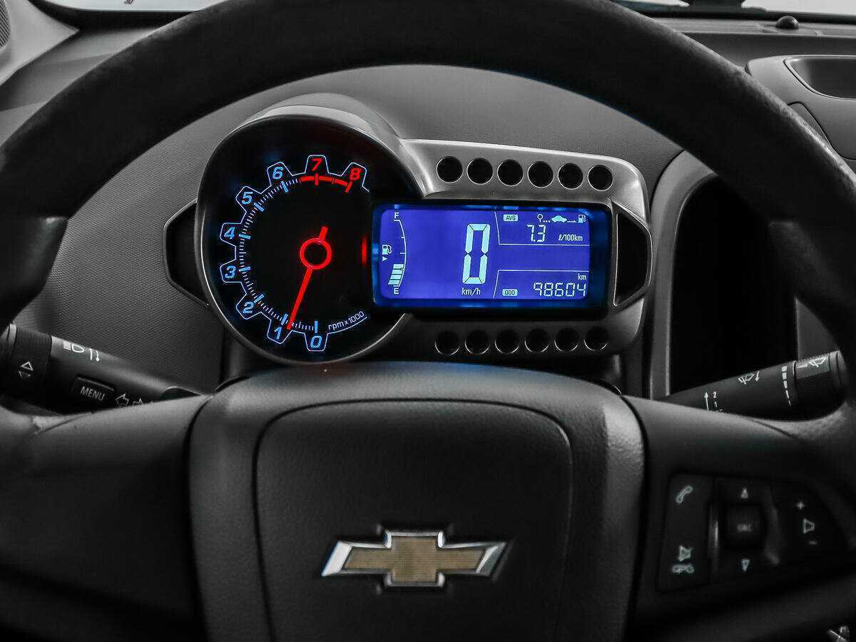 Chevrolet Aveo 2014 года с пробегом. Фото: #14