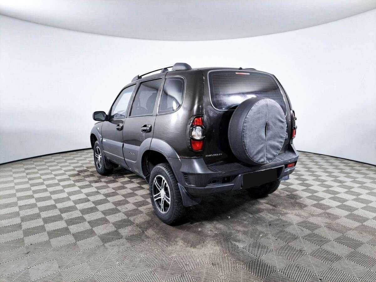 Chevrolet Niva 2011 года с пробегом. Фото: #6