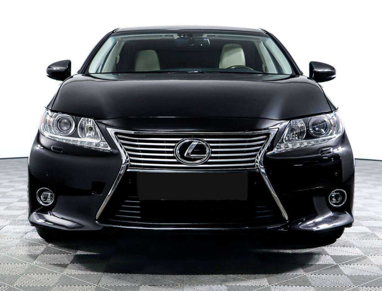 Lexus ES 2013 года с пробегом. Фото: #1