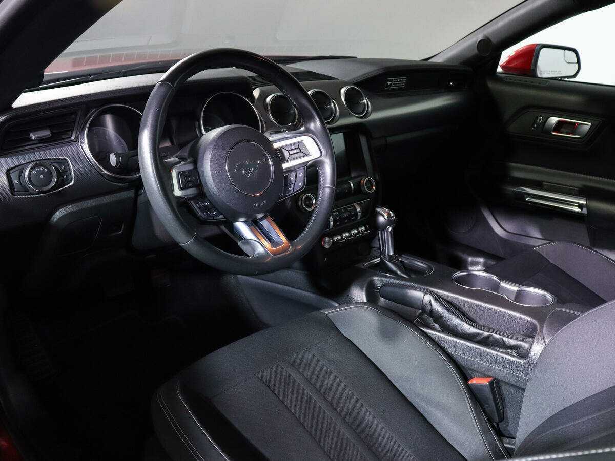 Ford Mustang 2020 года с пробегом. Фото: #13